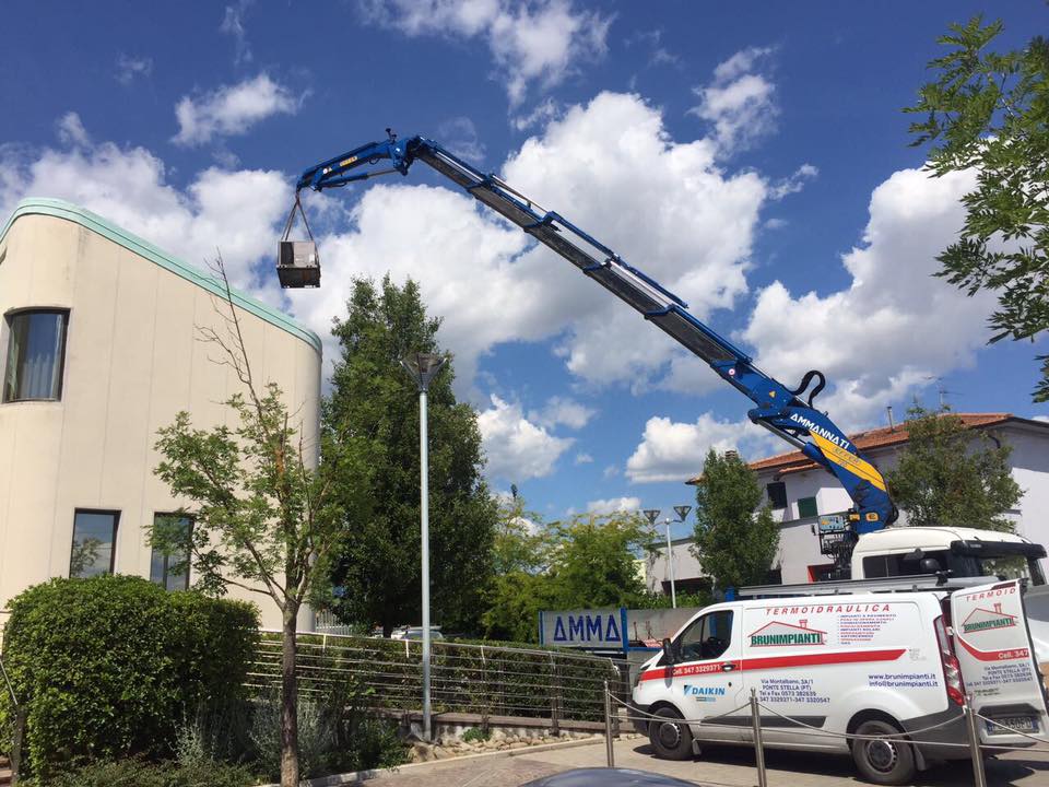 Brunimpianti Pistoia - Installazione Pompe di Calore per Impianti Condizionamento Aria Grandi Ambienti